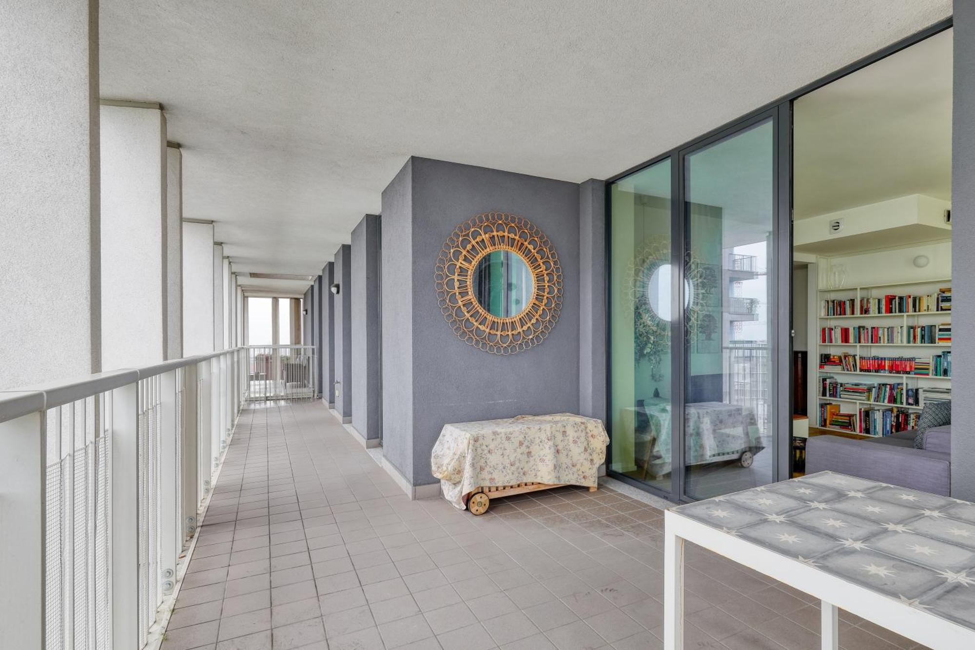 Mpm- Merlata Bloom Apartment Pero Luaran gambar